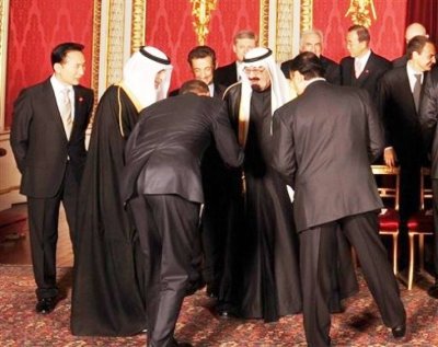 obama_bow.jpg