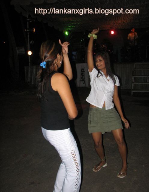 Sri lankan hot girls dance