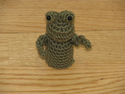 Crochet Pattern Make A Frog Hand Puppet Glove Puppet