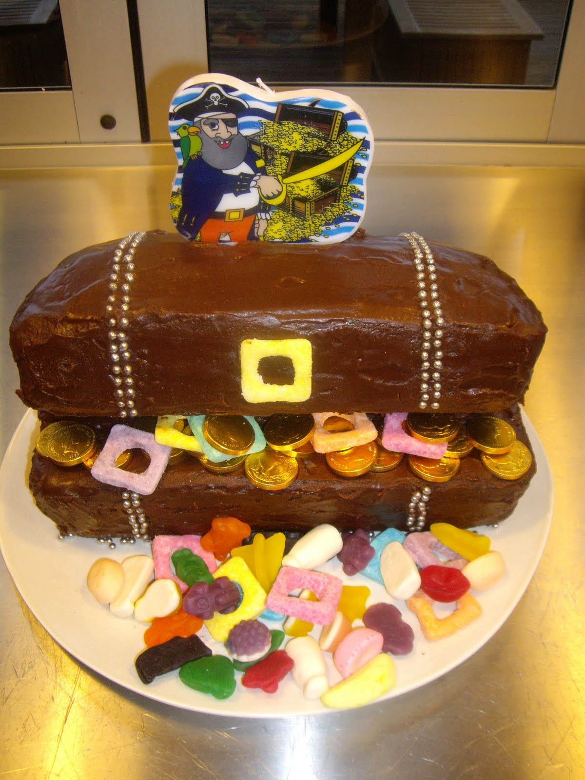 Aunty's Muesli Mag Treasure Chest Birthday Cake