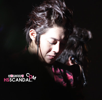 دموع وإبتسامات كيمو Kim+hyun+joong Crying+leader