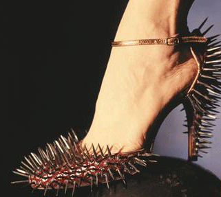 spikeyshoe2.gif