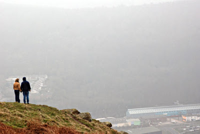  Couple at Mountain during Mahabhaleshwar visit