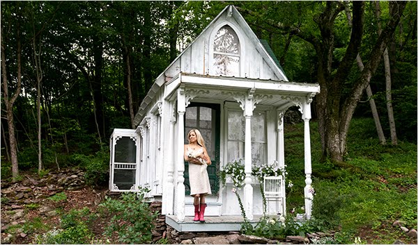 Zuniga Interiors A Quaint Summer Getaway In The Catskills