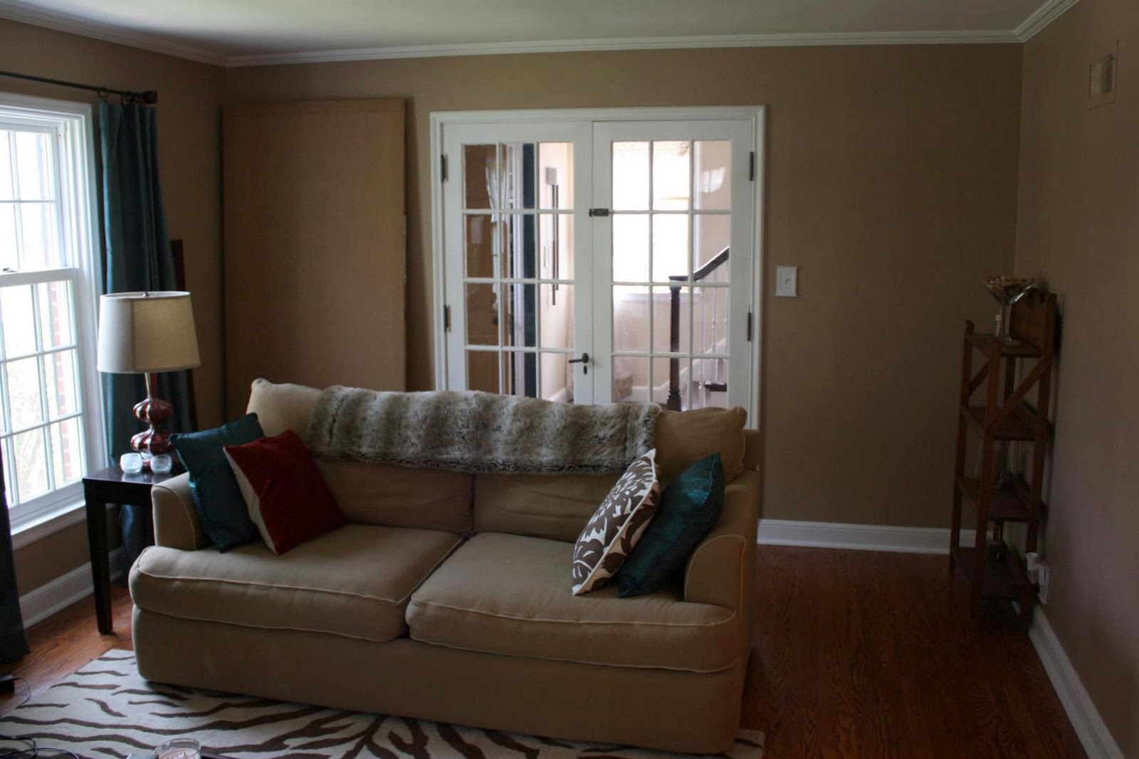 Russet Street Reno Storm Door Shuffle