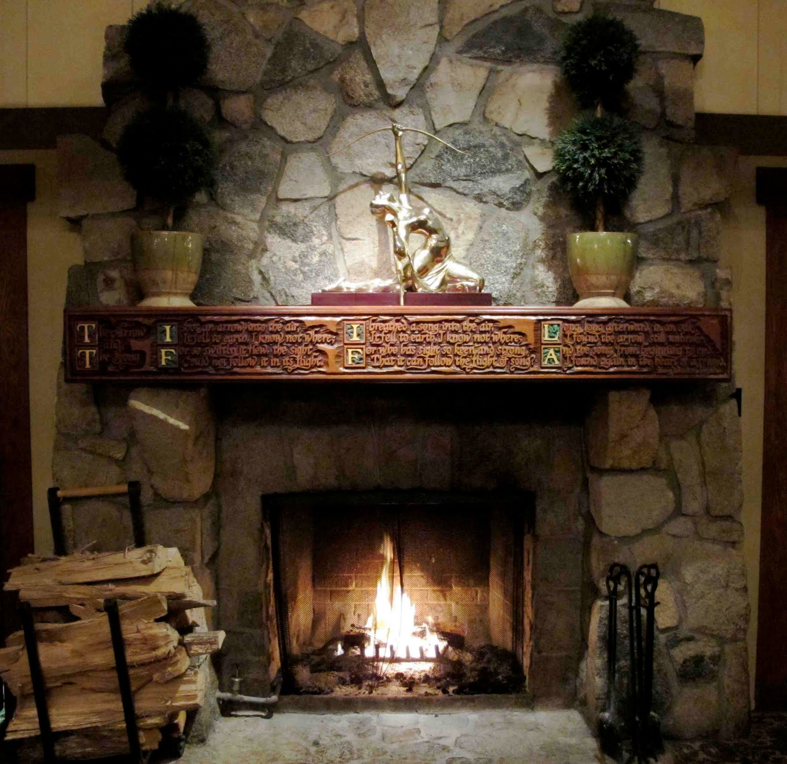 [fireplace_tavern.jpg]