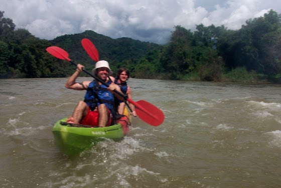 Aquí estoy yo haciendo kayak