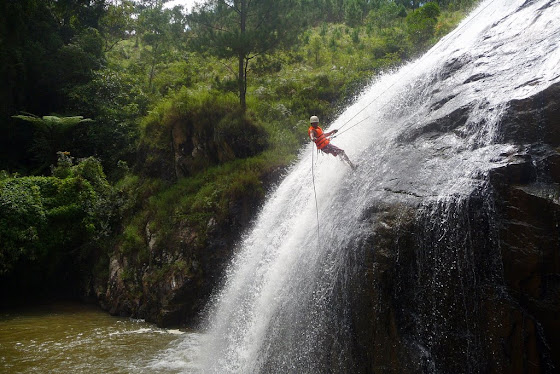 En las cataratas de Dalat