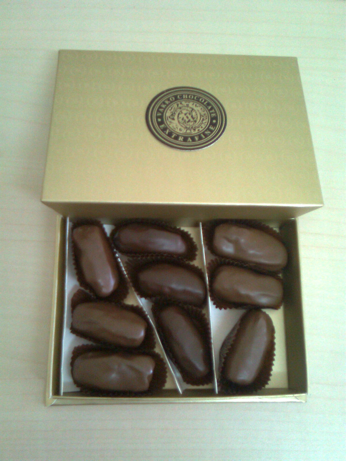 Reyhan�la Her Şey Hurma&amp;Çikolata birlikteliği=Vakko hurmalı çikolata