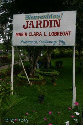 Backpacking Philippines and Asia Jardin Maria Clara Lobregat in Pasonanca
