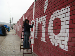 La maestra dando el ejemplo