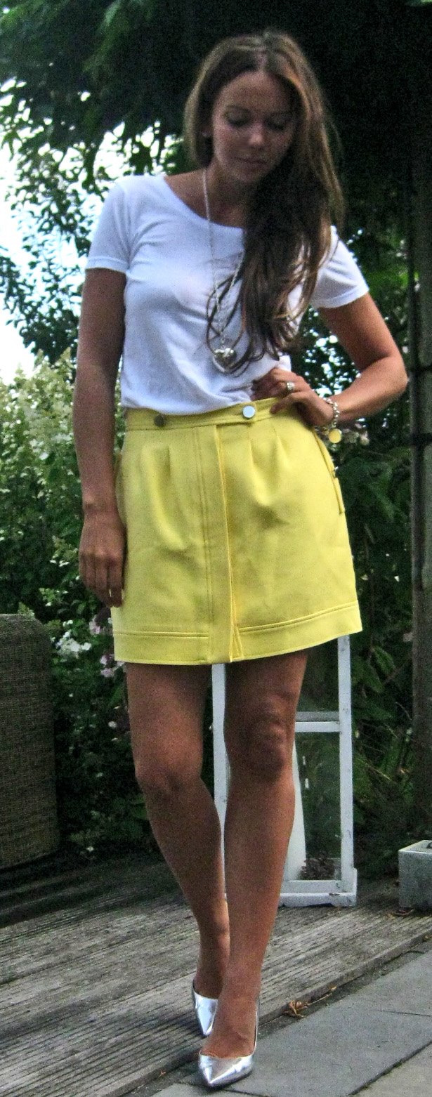 [yellowskirt003.jpg]