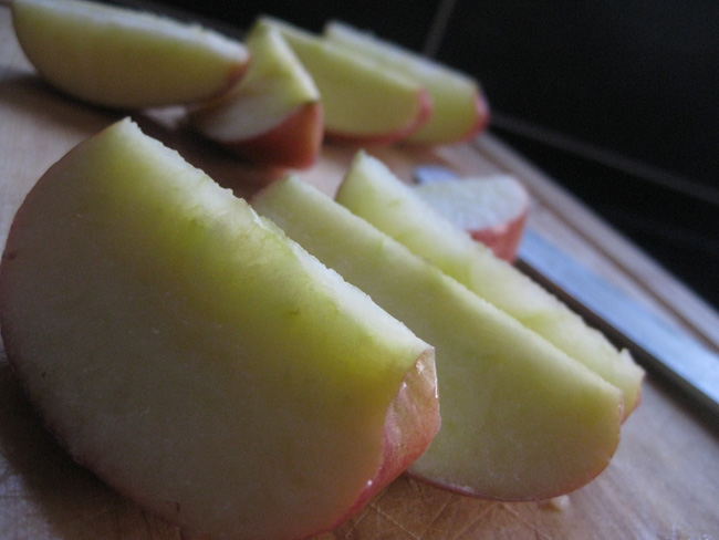 [apple009.jpg]