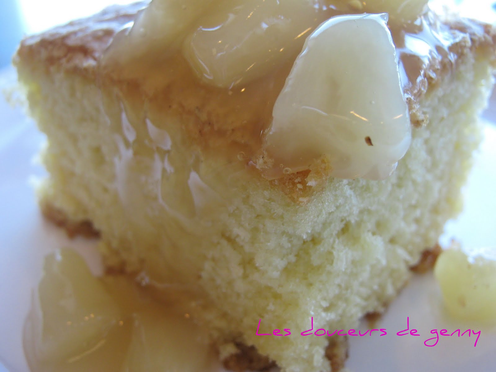 Les douceurs de genny GÂTEAU ÉPONGE SAUCE AUX ANANAS