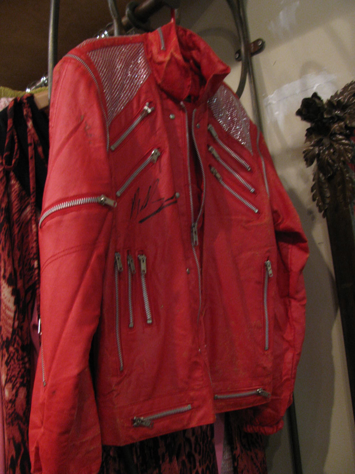 Alley Cat Boutique To Close its Doors