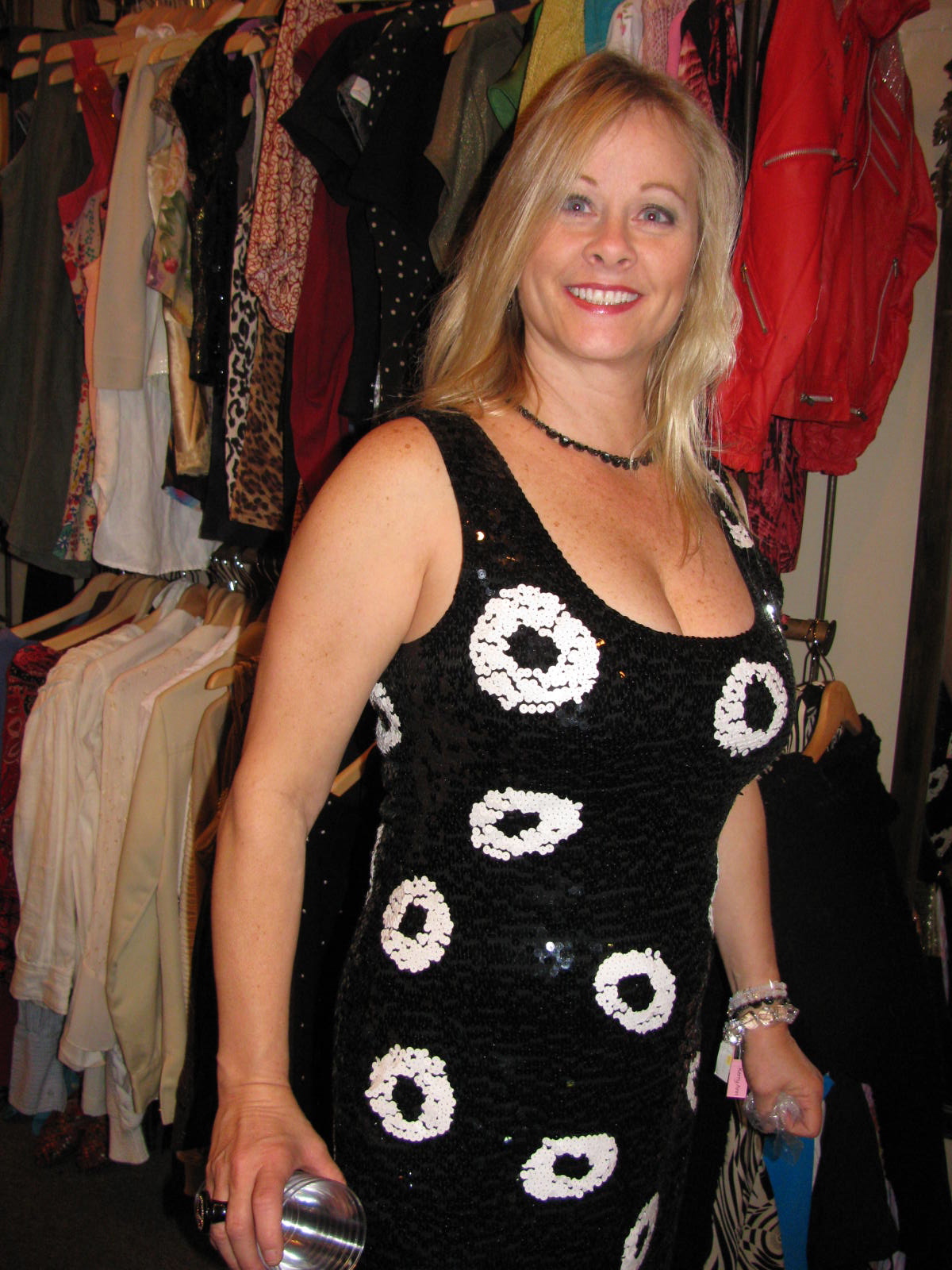 Alley Cat Boutique To Close its Doors