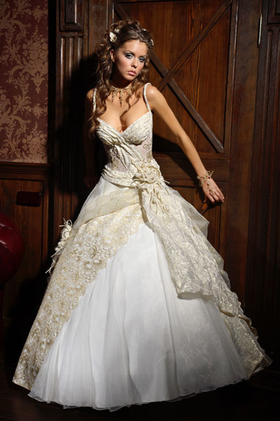 Site Blogspot Hochzeitskleider on Straplez Gelinlik Resimleri Straplez Gelinlik Modelleri Straplez