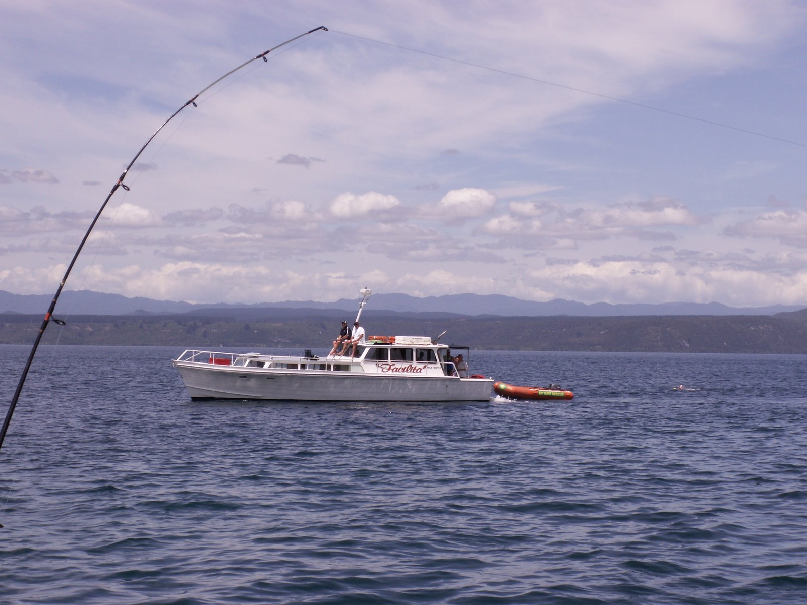 [lake+taupo.JPG]
