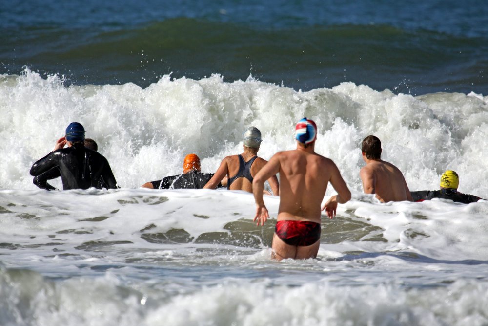 [lifeguards+with+waves.jpg]