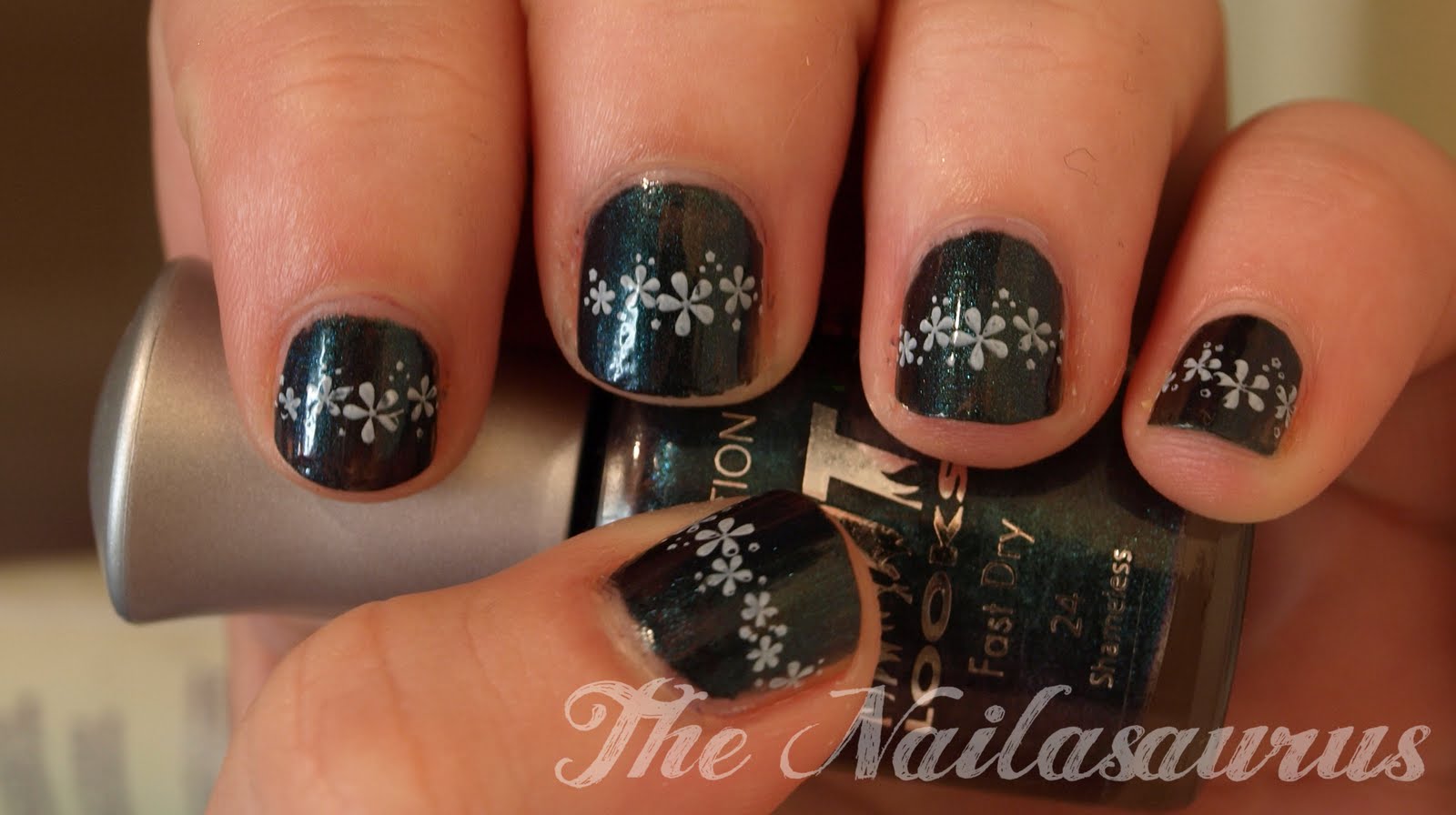 Daisy Chains The Nailasaurus UK Nail Art Blog