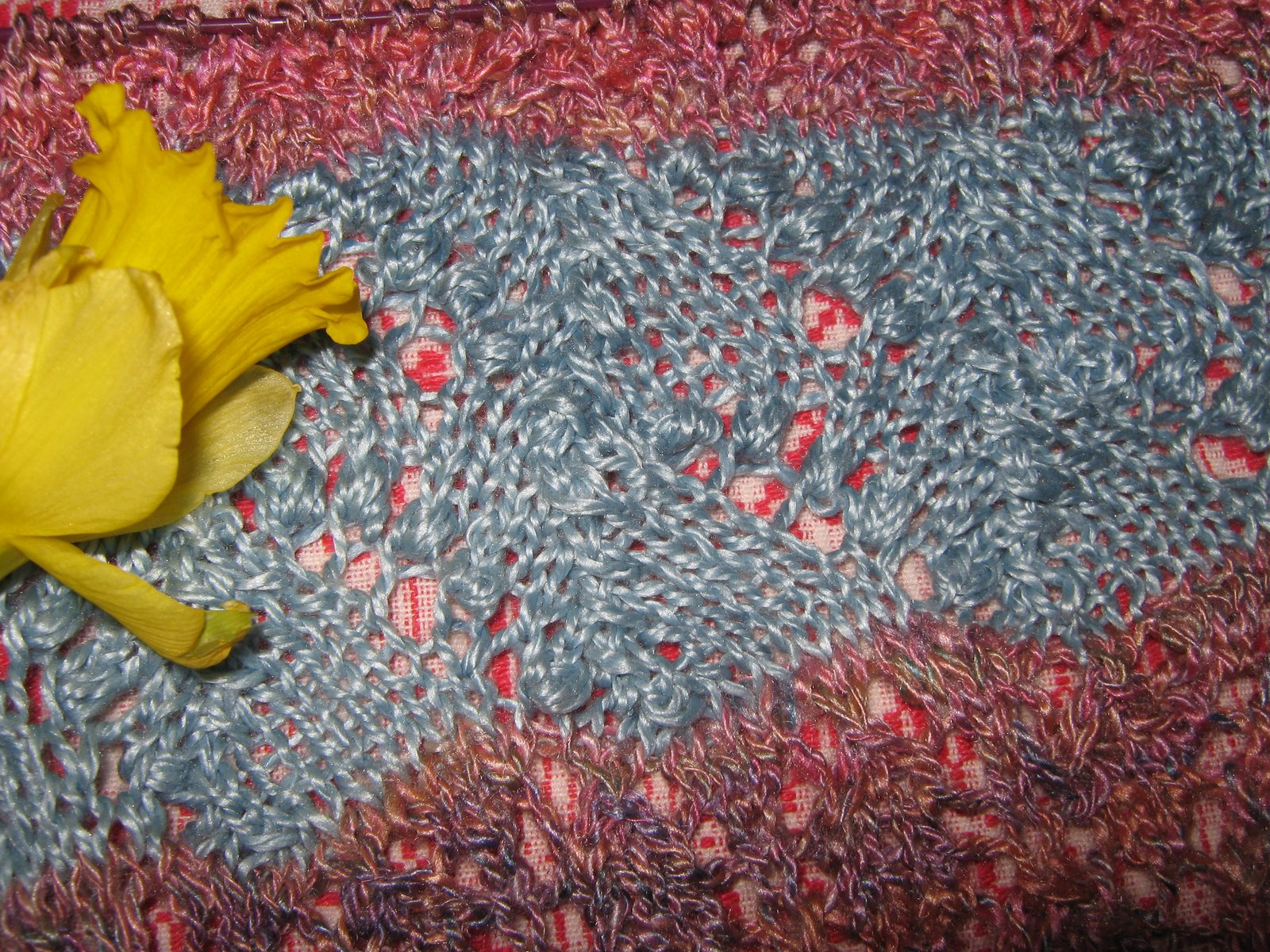 [knitting+swallowtail.+2.09+002.jpg]