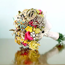 Vintage brooch bouquet