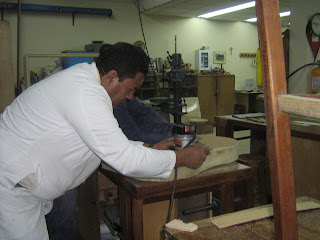 Construccion de modelos en materiales polimericos: LAVAMANOS PEDESTAL