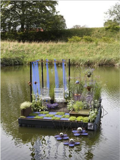 [01floatinggardens_rect540.jpg]