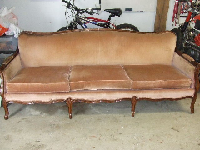 [Before+couch.JPG]