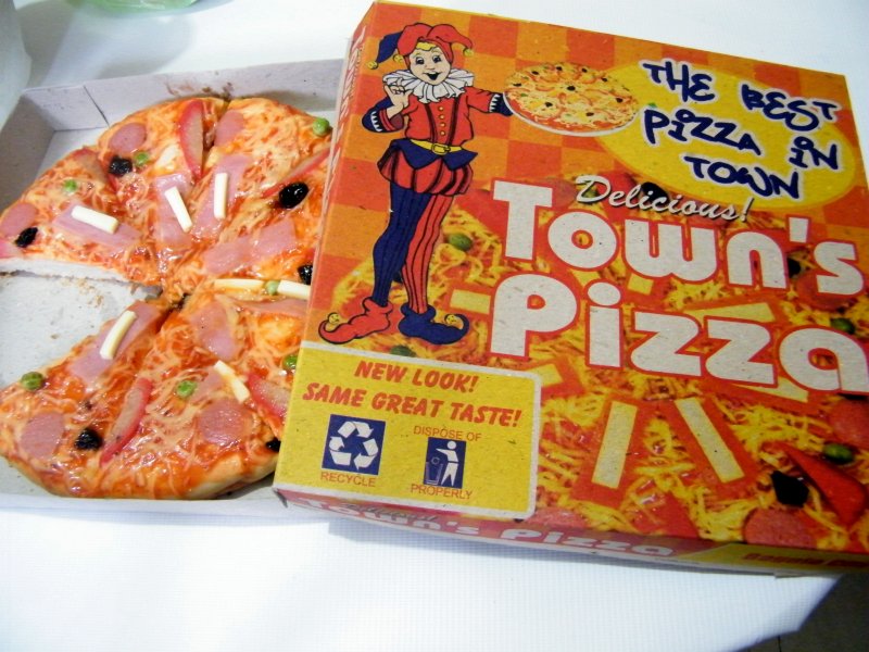adobongblog Town's Pizza
