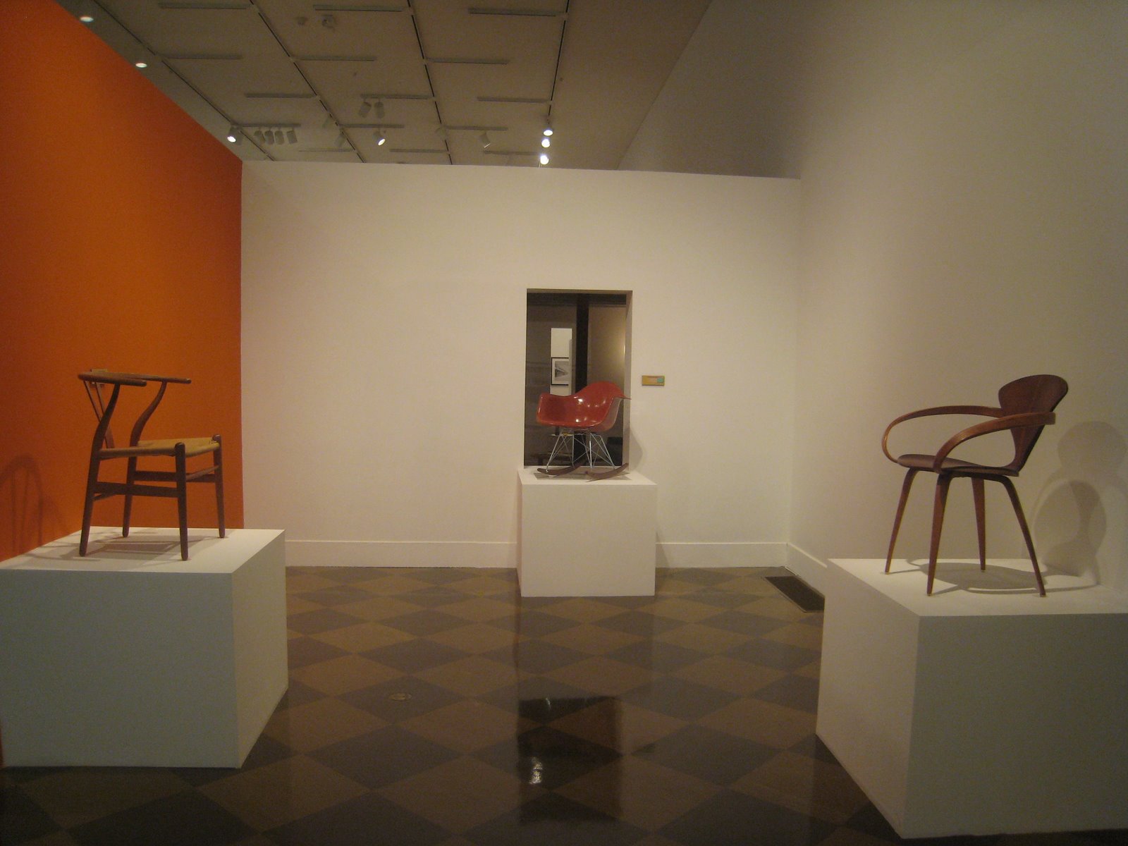[fullerton+museum+chairs+111.jpg]