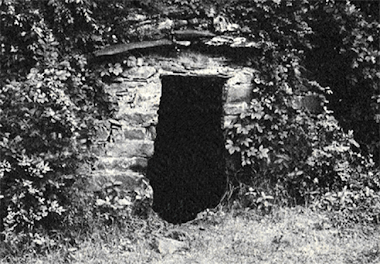 A Small Chamber Near the Calendar II Site