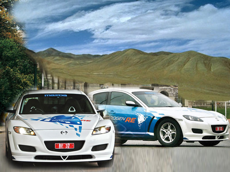 [2009-Mazda-RX-8-Sports-Car-Hydrogen-RE-1.jpg]