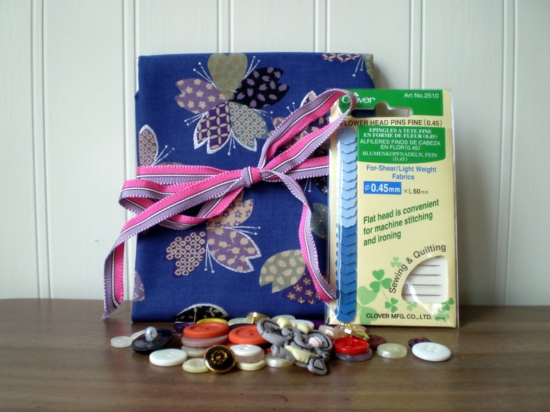 [goodies+from+dianne.JPG]