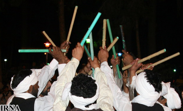 [Baluch+Men+Dance-IRNA-6+Tir+1386-June272007.jpg]