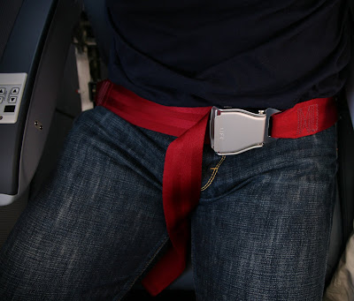 Airplane_seat_belt_1%5B1%5Dh.jpg