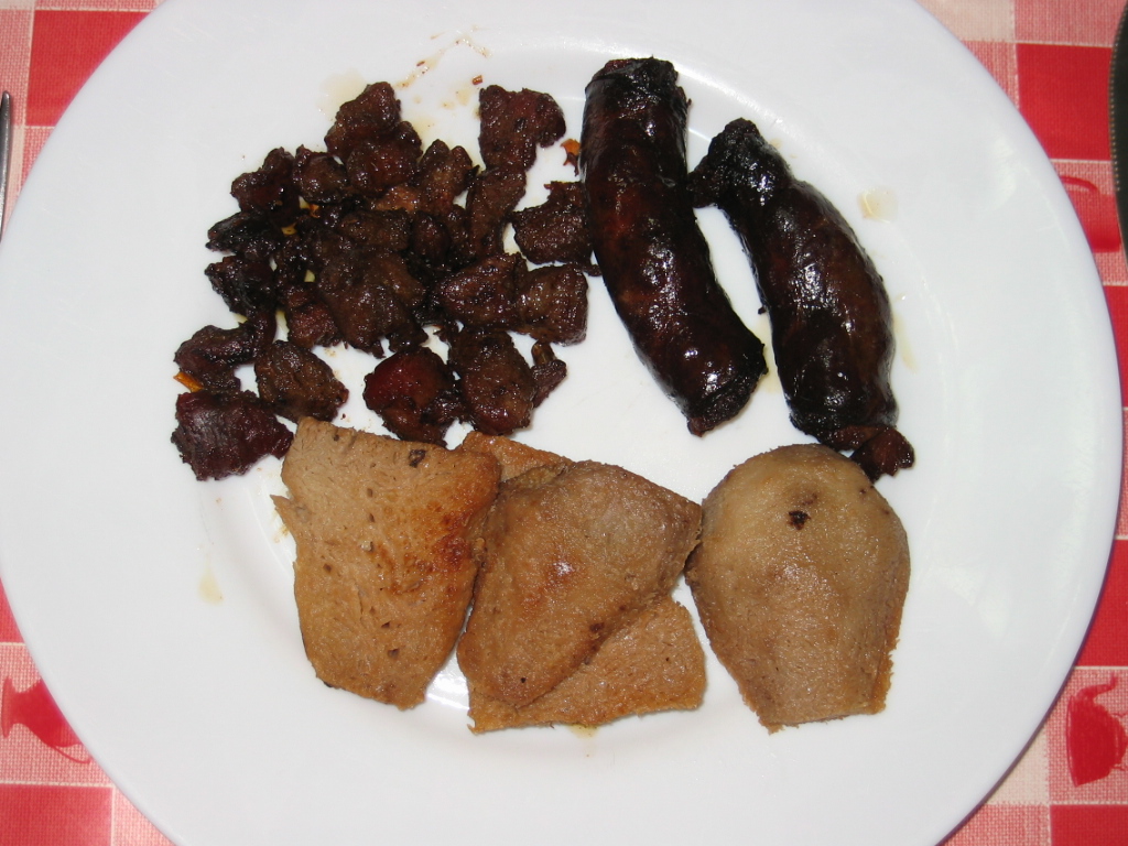 [Linguiça+com+Inhames.JPG]