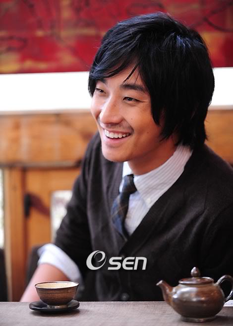 I am waiting him to be back