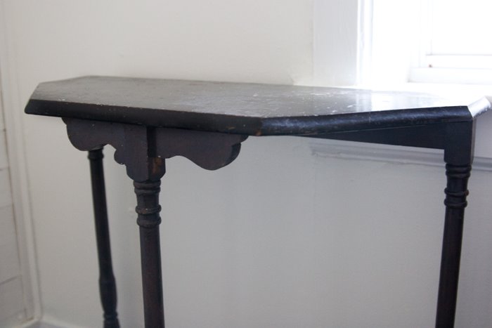 [Table+Front.jpg]