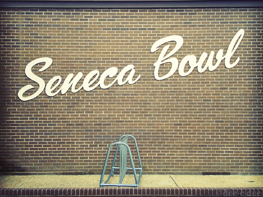 [seneca+bowl+sign.jpg]