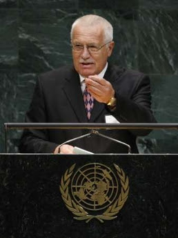 http://news.yahoo.com/photo/070924/ids_photos_ts/r1566704435.jpg