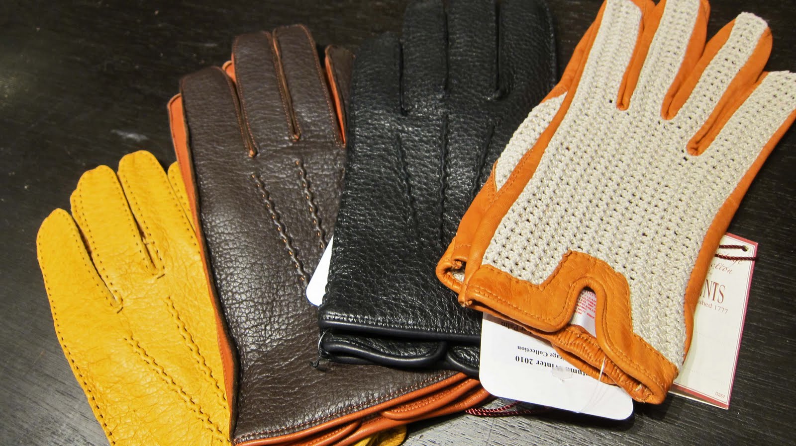 The Trad Dents Peccary Gloves