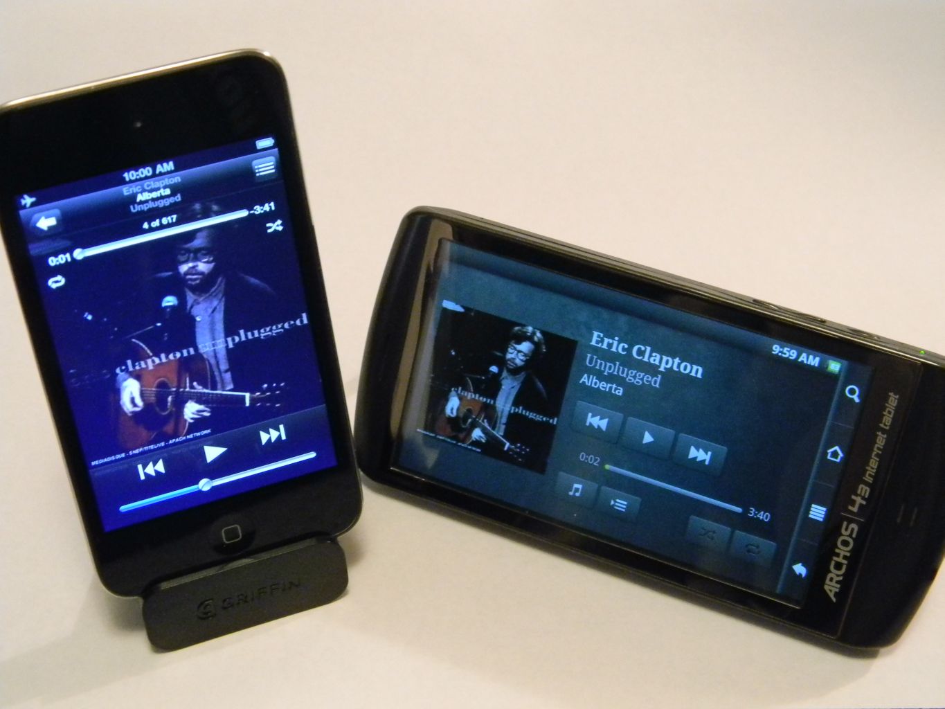 iPod Touch vs Archos 43