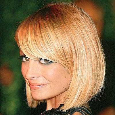 short hair with bangs for women