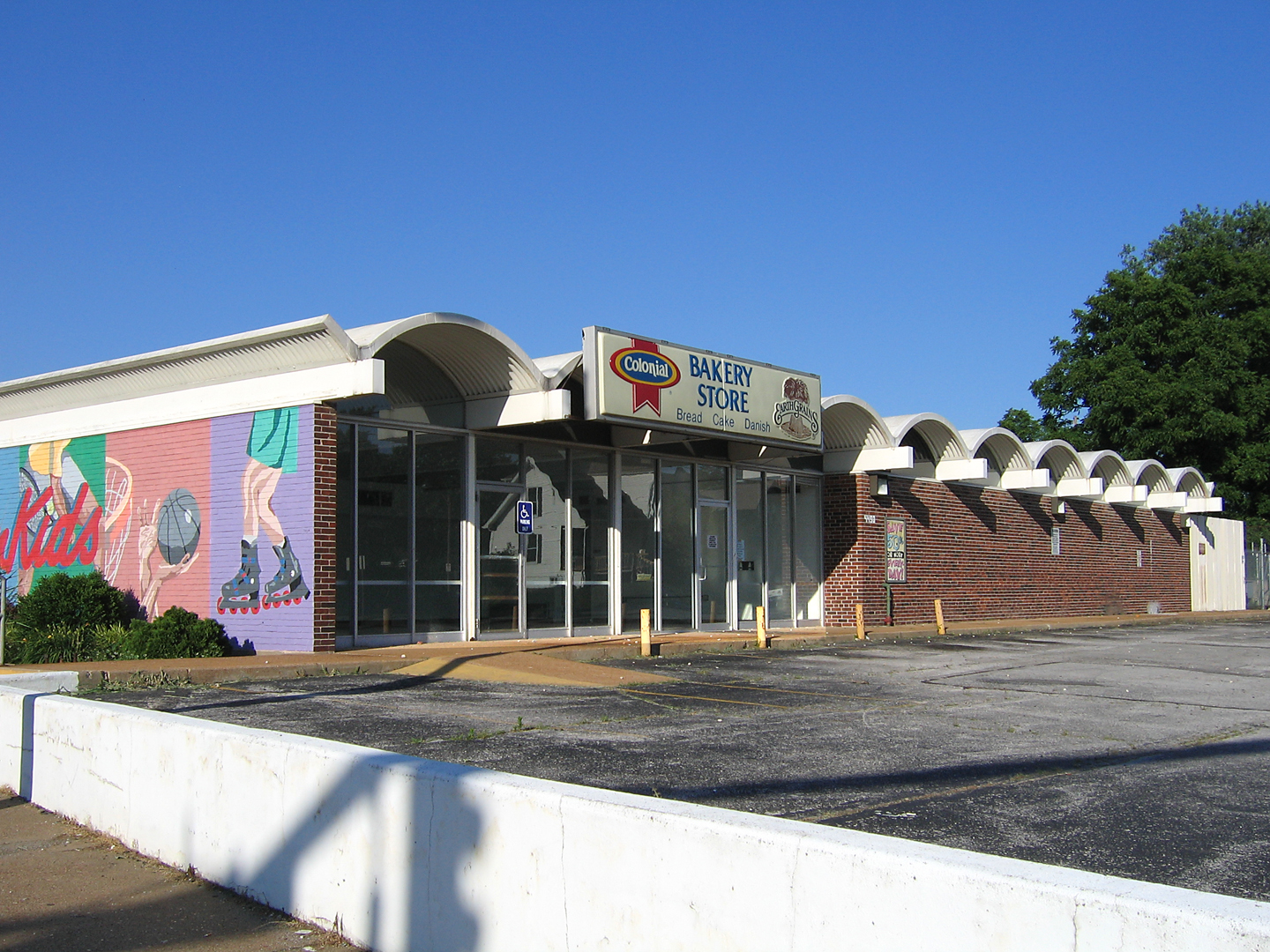 [colonial+baking+co+02.jpg]