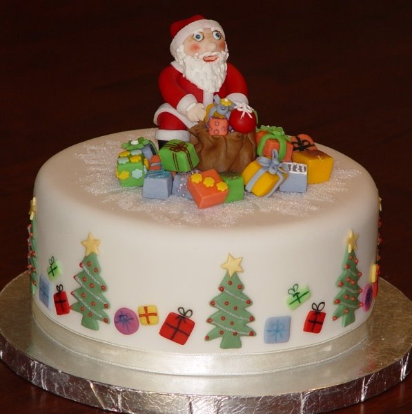 [Father+Christmas+cake+for+blog.JPG]