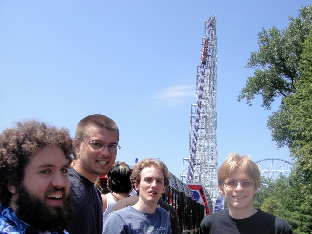 [cedar_point.JPG]