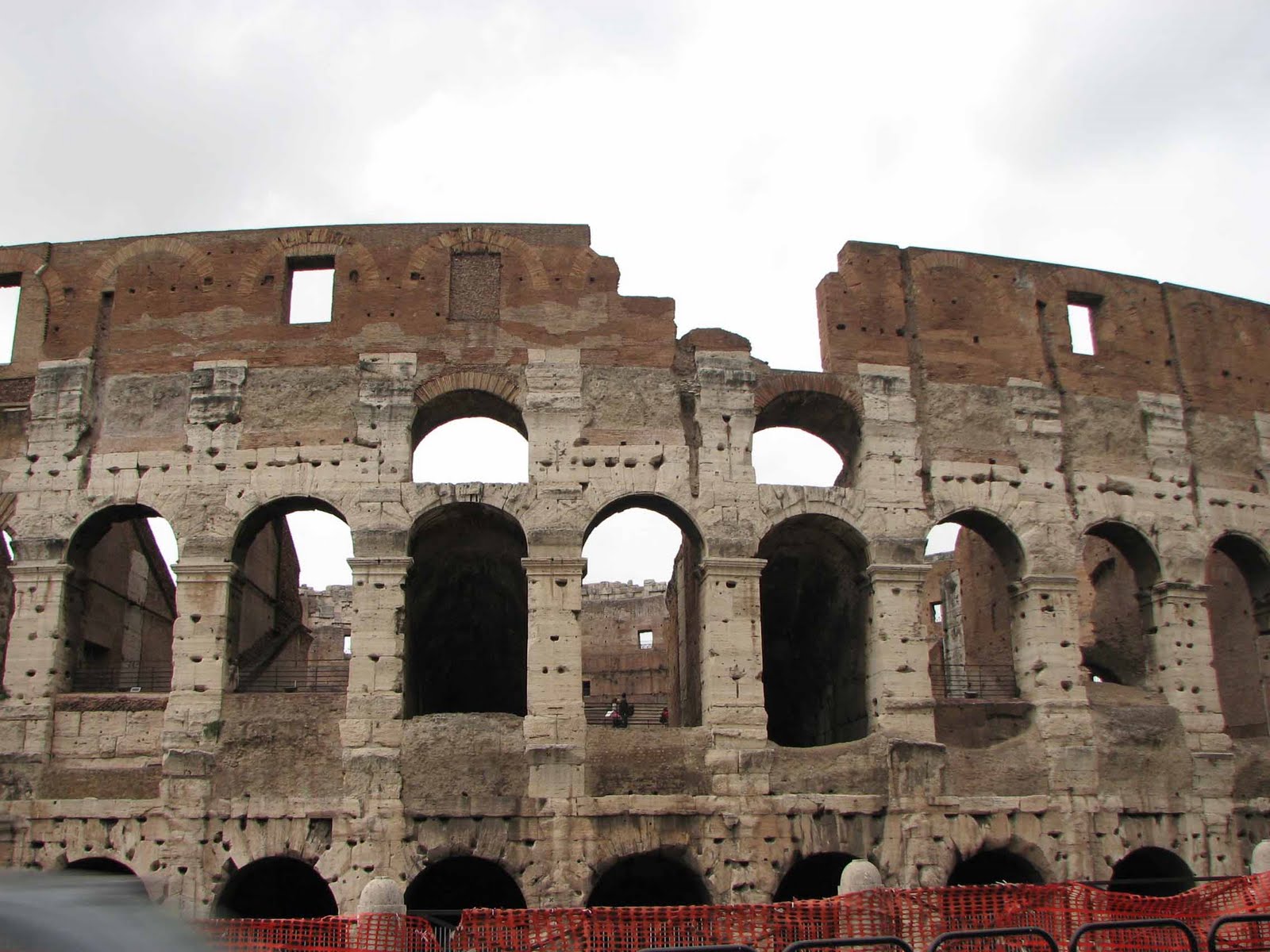 [The+Coliseum,+Rome+2.jpg]