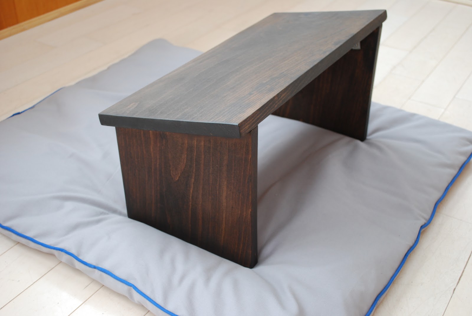 Natty Knows Best Meditation Bench And Zabuton