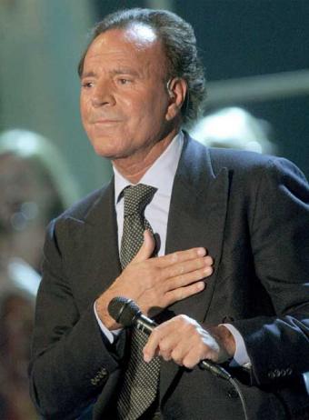 [JULIO+IGLESIAS.jpg]